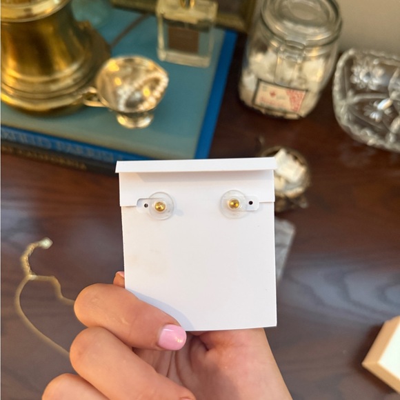 Kendra Scott Gold Pink Heart Necklace and Pink Heart Earrings - Picture 5 of 8